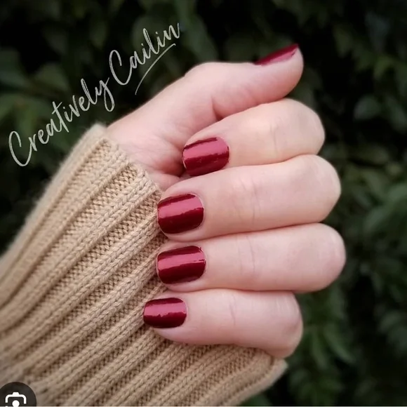 *Retired* Color Street: Venetian Velvet | Scarlet Red Fall Winter Classic Preppy - Picture 12 of 15